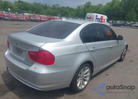 2011 BMW 328I xDrive из США, поврежденный, VIN WBAPK5G5XBNN29191